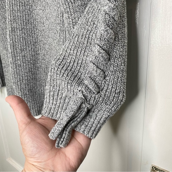 American Eagle Gray V-Neck Sweater Statement Sleeves with Braiding Size Small - Picture 6 of 9